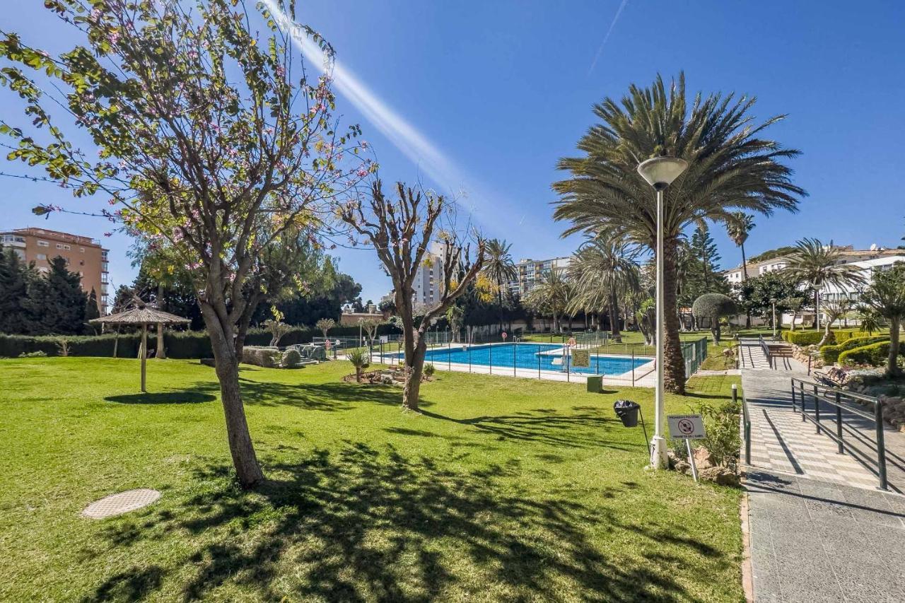 Apartamento Acogedor, Terraza, Piscina Y Mar بينالماذينا المظهر الخارجي الصورة